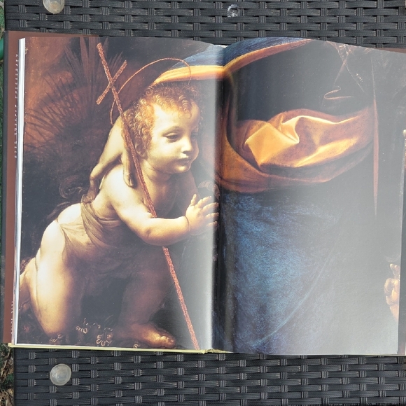 Taschen Leonardo da Vinci: The Complete Paintings - Black and Brown Cover - Picture 3 of 4